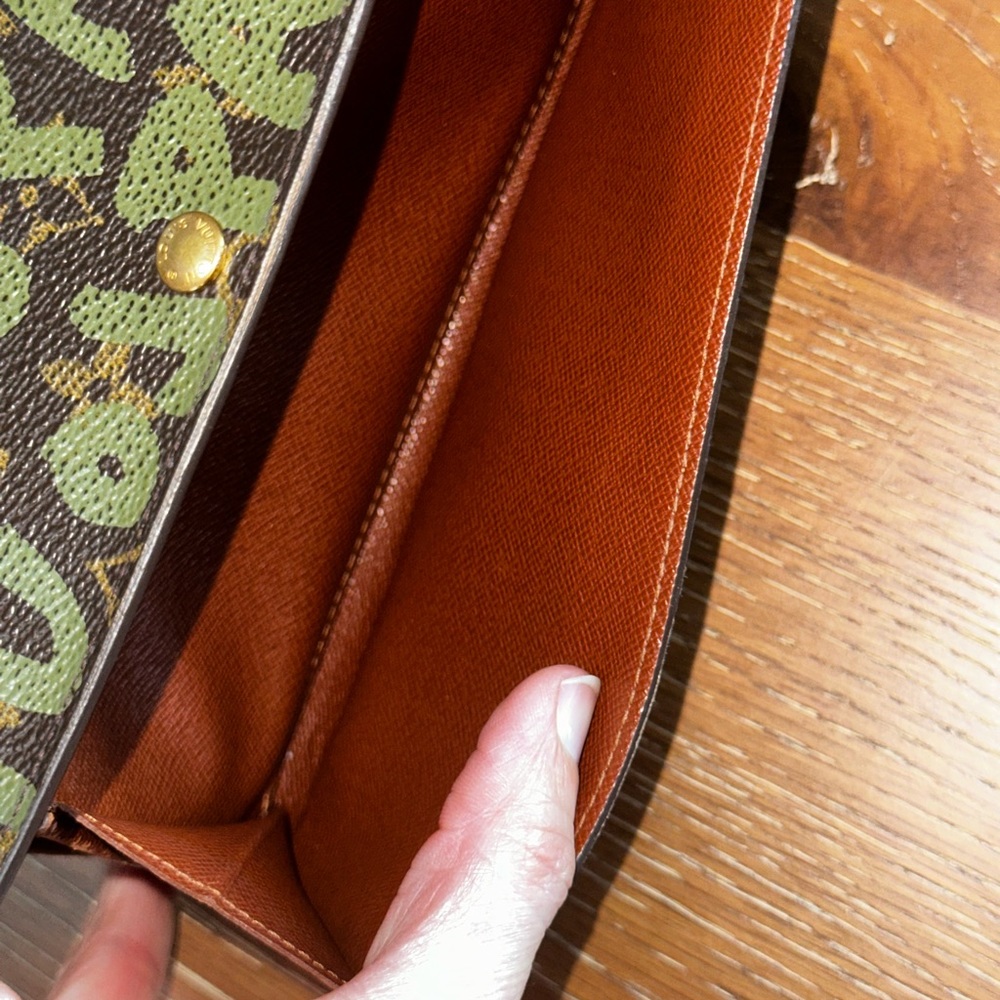 LOUIS VUITTON Limited Edition Stephen Sprouse Green Graffiti Wallet - Picture 14 of 15